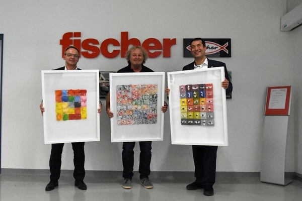 v.l.n.r. Jürgen Grün (Geschäftsführer Chemie und Qualität fischer GmbH & CO KG), Joachim Walz und Bürgermeister Markus Hollemann