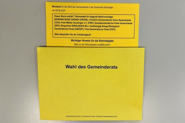 Gelber Merkzettel und Wahlumschlag für die Gemeinderatswahl 2024 in Denzlingen (Foto: Gemeinde Denzlingen)