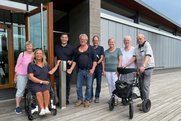 Besichtigung und Testung der barrierefreien Zug&auml;nge zum Kultur & B&uuml;rgerhaus - Foto: Melanie Lackner, Gemeinde Denzlingen