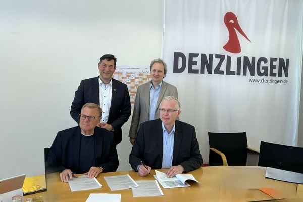 Im Rathaus wurden heute die Vertr&auml;ge f&uuml;r den neuen CAP-Markt im Kauftreff-Areal in Denzlingen unterschrieben. Foto: Melanie Lackner, Gemeinde Denzlingen.