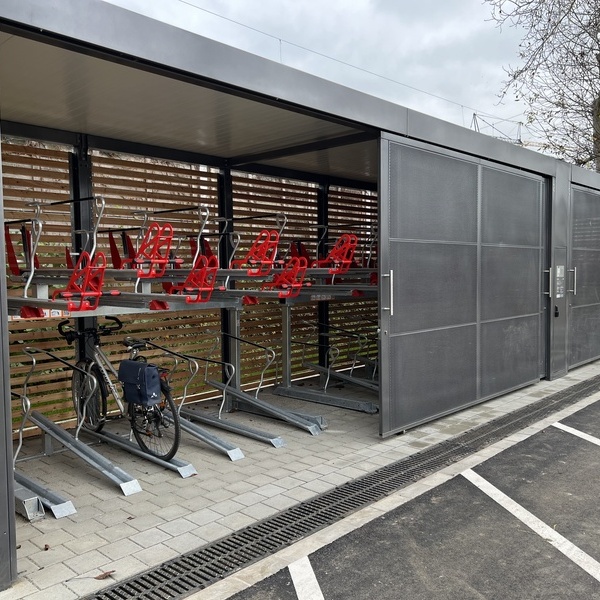 48 Fahrradstellpltze in Sammelschlieanlagen gibt es im Spitalweg auf Hhe der Landecker Strae. Foto: Melanie Lackner, Gemeinde Denzlingen